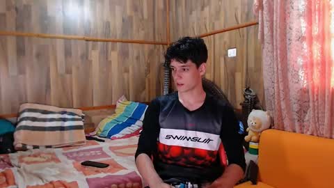 Snapshot of powertwinky chatting on January 2025 09:19:01 PM chris independent  online show from January 2025 09:19:01 PM