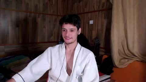 chris independent  online show from April 2026 07:44:02 AM