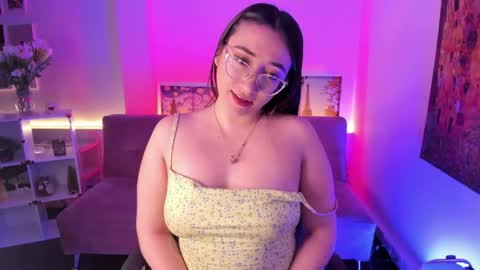Snapshot of press_anykey chatting on May 2026 12:45:01 PM Camila online show from May 2026 12:45:01 PM
