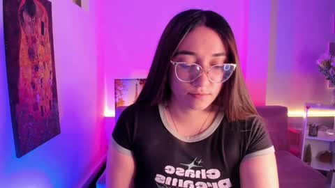 Snapshot of press_anykey chatting on May 2026 02:13:01 PM Camila online show from May 2026 02:13:01 PM