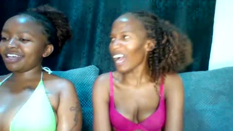 Snapshot of prettie_petitee chatting on July 2026 02:56:02 PM prettie_petitee online show from July 2026 02:56:02 PM