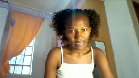 Snapshot of prettie_petitee chatting on July 2026 10:07:02 AM prettie_petitee online show from July 2026 10:07:02 AM