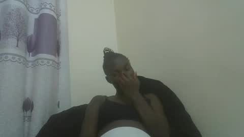 prettiest_doll online show from December 2025 07:42:01 PM