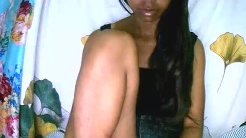 prettiethalia online show from December 2025 08:04:02 PM