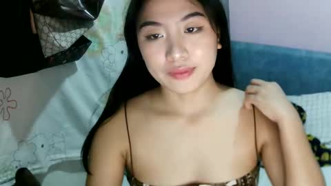 pretty_am online show from September 2025 11:45:01 AM