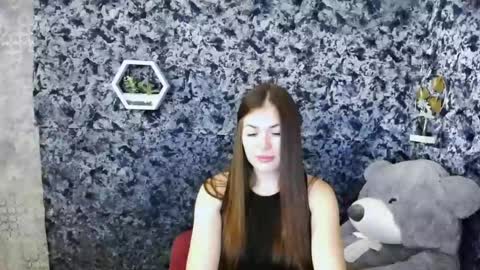 Snapshot of pretty_angell_ chatting on May 2026 05:36:02 AM anna online show from May 2026 05:36:02 AM