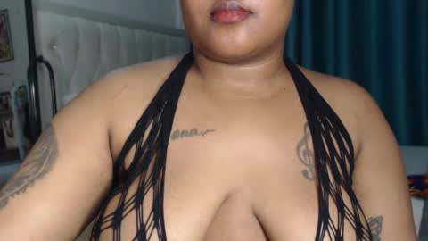 Snapshot of pretty_annah chatting on June 2026 03:58:01 PM Annah online show from June 2026 03:58:01 PM
