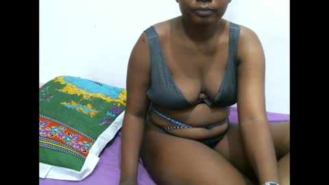 Snapshot of pretty_berbie chatting on May 2026 03:59:01 AM eunice online show from May 2026 03:59:01 AM