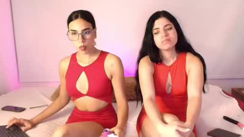 Dirty Sis online show from October 2025 05:43:02 AM