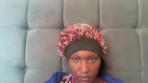 Snapshot of pretty_ellsie chatting on October 2025 04:08:02 AM independent model online show from October 2025 04:08:02 AM