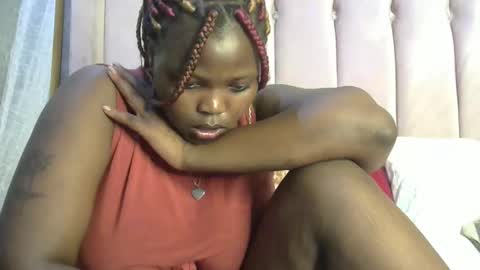 pretty_fel online show from October 2025 02:35:01 AM