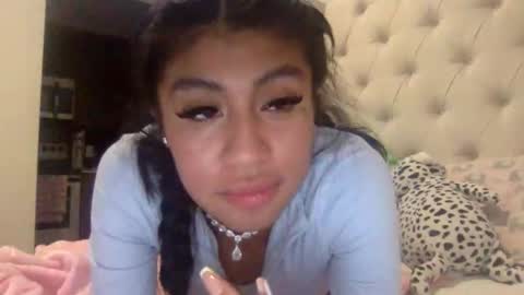 pretty_girl828687 online show from March 2026 03:45:02 AM