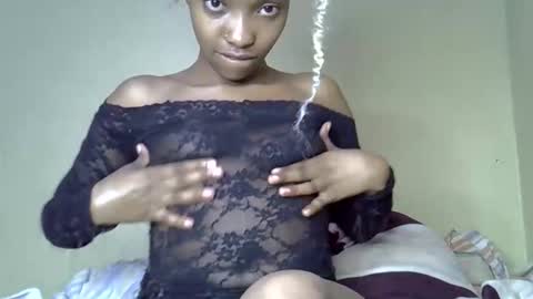 Jaz online show from November 2025 01:33:02 PM