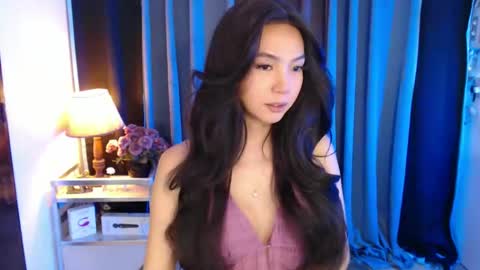 Snapshot of pretty_kimxxx chatting on September 2025 07:46:02 PM Kim online show from September 2025 07:46:02 PM