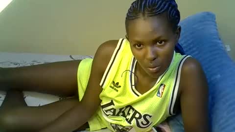 pretty_liny online show from October 2025 05:25:02 PM