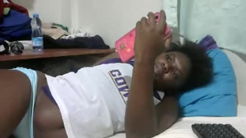 pretty_melan online show from June 2026 03:50:01 PM
