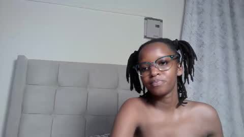 lynn online show from April 2026 09:48:01 PM