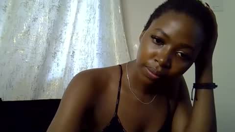 pretty_petite24 online show from May 2026 09:49:02 AM