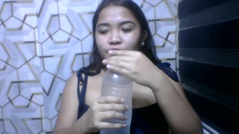 Snapshot of pretty_pharsa chatting on June 2026 07:04:02 PM pretty_pharsa online show from June 2026 07:04:02 PM