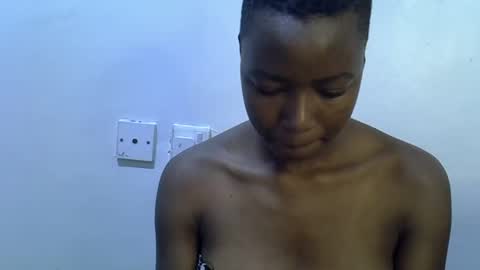 Snapshot of pretty_queen18 chatting on November 2025 12:38:01 PM NASH online show from November 2025 12:38:01 PM