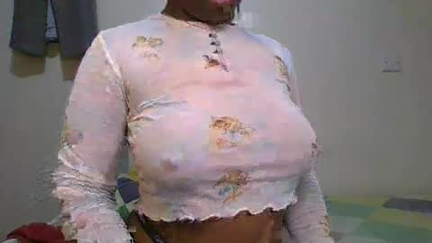 pretty_shila online show from October 2025 01:50:02 PM