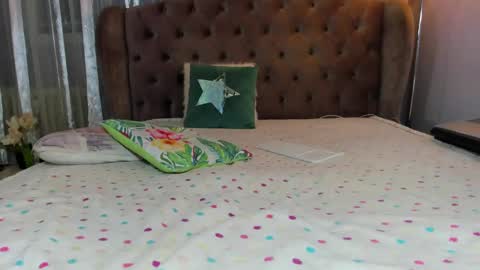 Snapshot of prettyadoraa chatting on March 2025 07:38:01 PM Adora online show from March 2025 07:38:01 PM