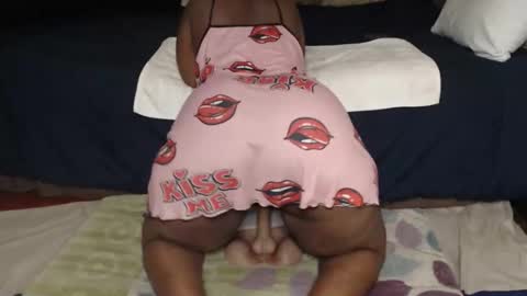 Snapshot of prettyblack25 chatting on June 2026 01:16:02 AM Cindy online show from June 2026 01:16:02 AM