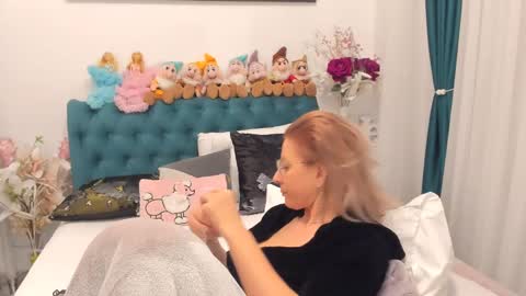 Snapshot of prettyblackeyes chatting on February 2025 09:47:01 AM wilma online show from February 2025 09:47:01 AM