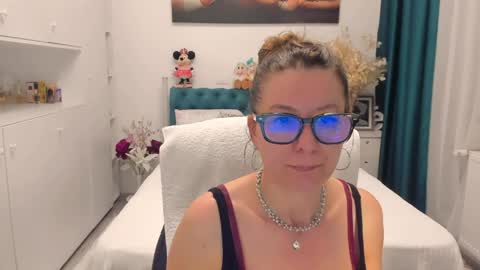 Snapshot of prettyblackeyes chatting on May 2026 05:12:01 AM wilma online show from May 2026 05:12:01 AM