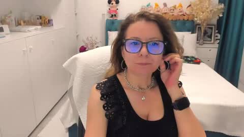 Snapshot of prettyblackeyes chatting on May 2026 05:02:01 AM wilma online show from May 2026 05:02:01 AM