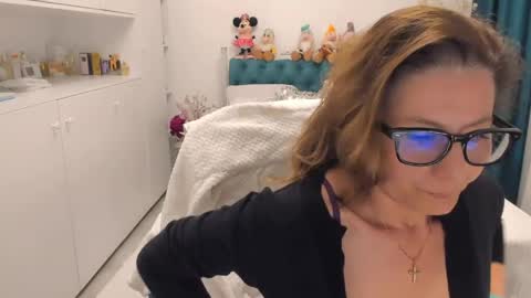 Snapshot of prettyblackeyes chatting on May 2026 07:00:02 PM wilma online show from May 2026 07:00:02 PM