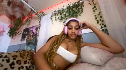 prettyblackgal online show from November 2025 07:05:02 AM