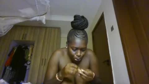 Snapshot of prettydulce chatting on July 2026 01:27:01 PM prettydulce online show from July 2026 01:27:01 PM
