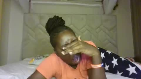 Snapshot of prettydulce chatting on July 2026 03:04:02 PM prettydulce online show from July 2026 03:04:02 PM