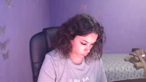 prettyjulliette online show from February 2025 02:52:02 PM