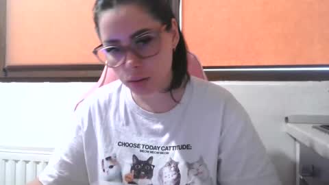 Snapshot of prettyjulliette chatting on July 2026 02:34:02 PM prettyjulliette online show from July 2026 02:34:02 PM