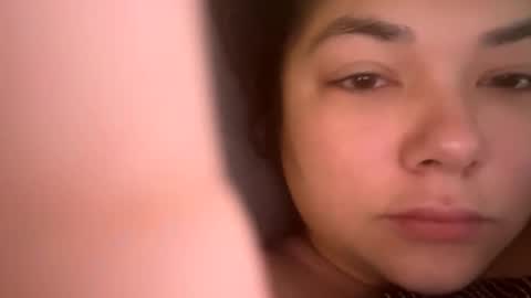 prettylatinamomma01 online show from November 2025 04:32:02 PM