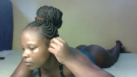 Melly online show from December 2025 06:41:02 AM