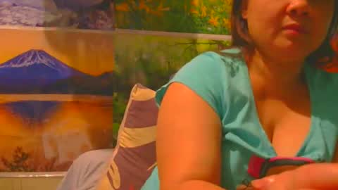 Nhing online show from November 2025 03:58:01 PM