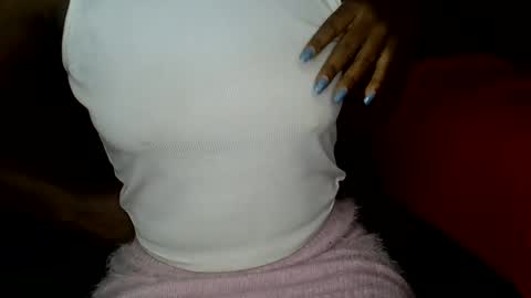 Snapshot of prettyqueen254 chatting on March 2025 12:09:01 PM pretty queen online show from March 2025 12:09:01 PM