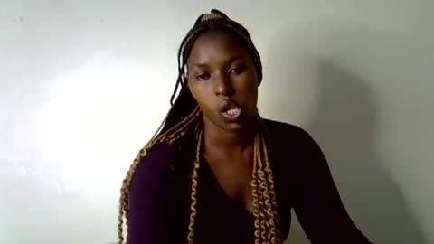 prettyshasha_ online show from October 2025 12:01:02 PM