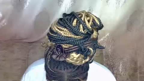 prettyshasha_ online show from October 2025 04:18:02 PM