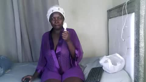 Snapshot of prettysmiles1 chatting on September 2025 04:56:01 PM prettysmiles1 online show from September 2025 04:56:01 PM