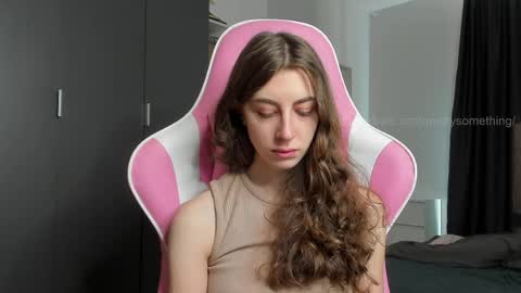 Snapshot of prettysomething chatting on April 2026 06:20:01 AM Sophie next stream will be at Monday i will wait you guys online show from April 2026 06:20:01 AM