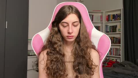 Snapshot of prettysomething chatting on May 2026 06:51:02 AM Sophie next stream will be at Monday i will wait you guys online show from May 2026 06:51:02 AM