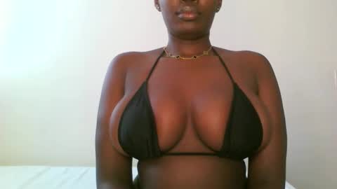 prettyvishy online show from February 2025 12:48:01 PM