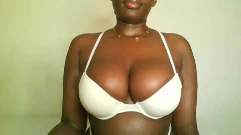 prettyvishy online show from April 2026 02:51:02 AM