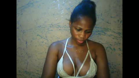 prettyxxpac online show from April 2026 10:18:01 PM