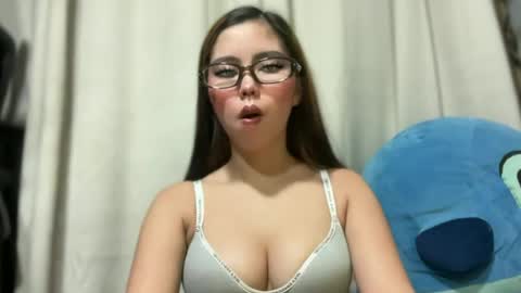 Snapshot of pricelessbeautyxxx chatting on June 2026 03:25:01 PM TINA online show from June 2026 03:25:01 PM