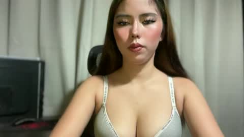 Snapshot of pricelessbeautyxxx chatting on July 2026 10:17:01 PM TINA online show from July 2026 10:17:01 PM